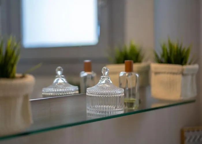 Blue Canvas Περίσσα