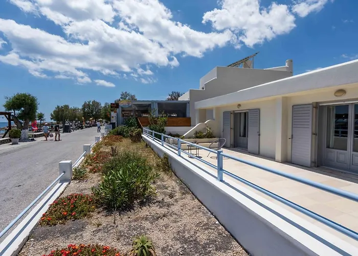 Villa Blue Canvas Perissa (Santorini)