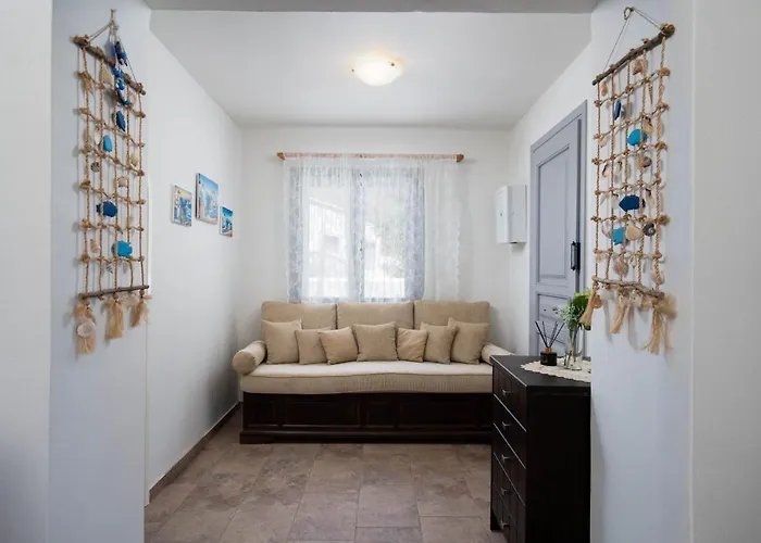 Blue Canvas * Περίσσα