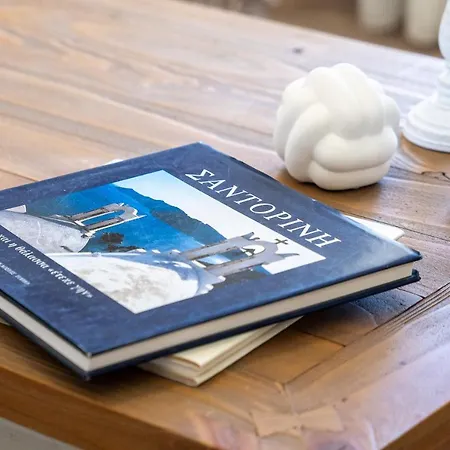Villa Blue Canvas Perissa (Santorini)