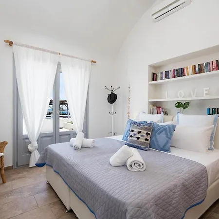 Blue Canvas Villa *